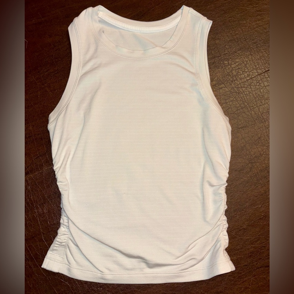 Lululemon Athletica Women's Ivory Sleeveless Top